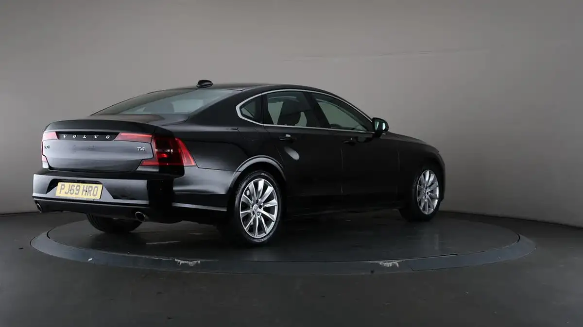 2020-volvo-s90-20-t4-momentum-plus-big-67