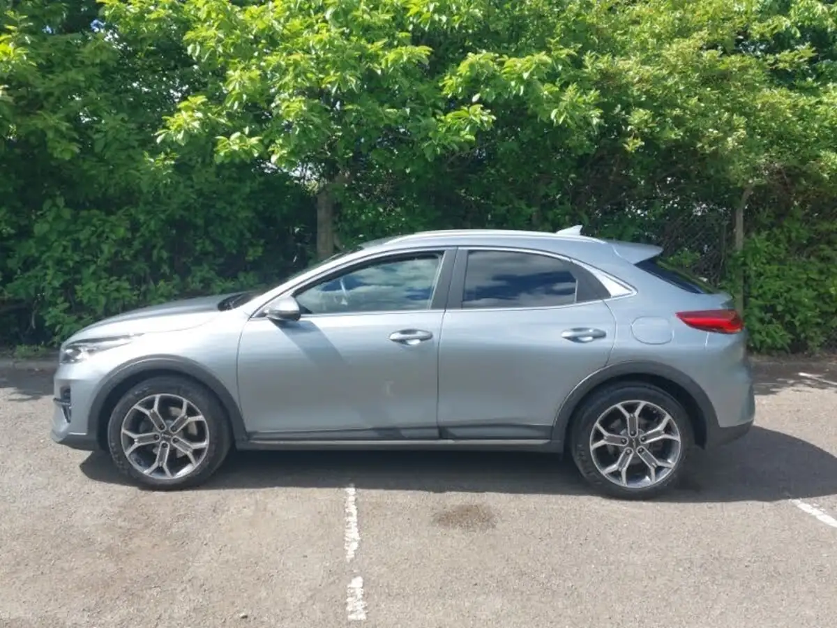 2022-kia-xceed-10-t-gdi-connect-big-3