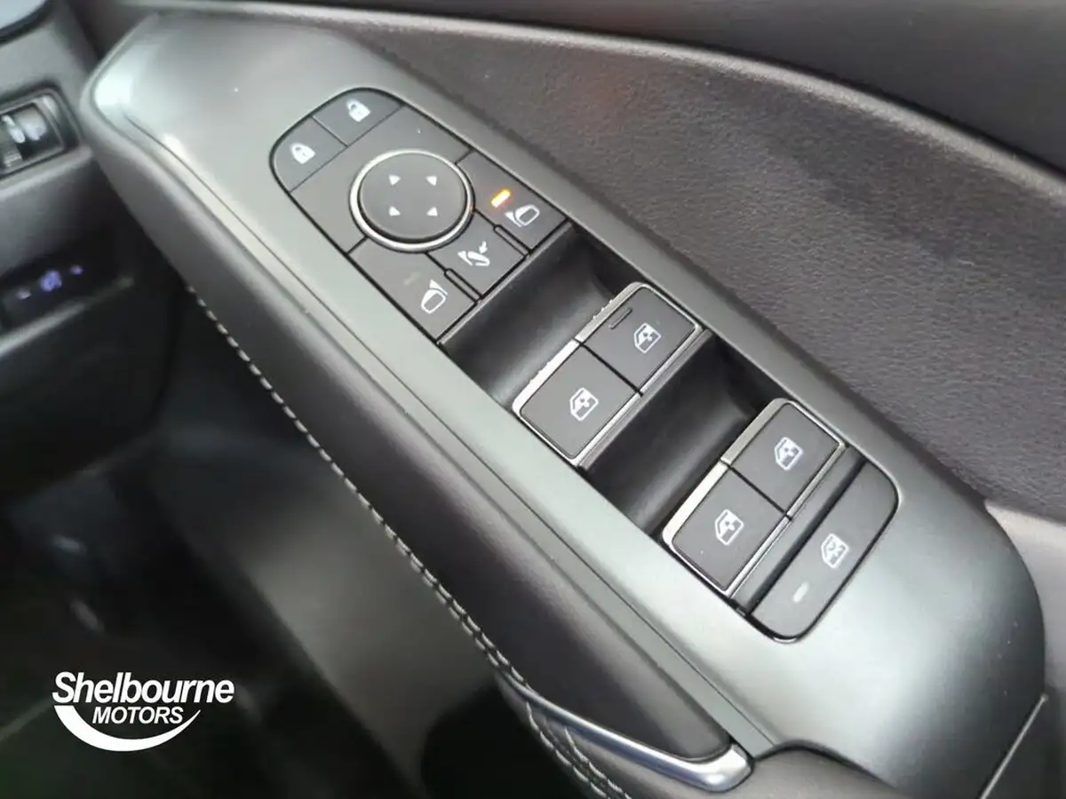 2025-nissan-qashqai-13-dig-t-n-connecta-158ps-mild-hybrid-glass-roof-pack-xtronic-big-15