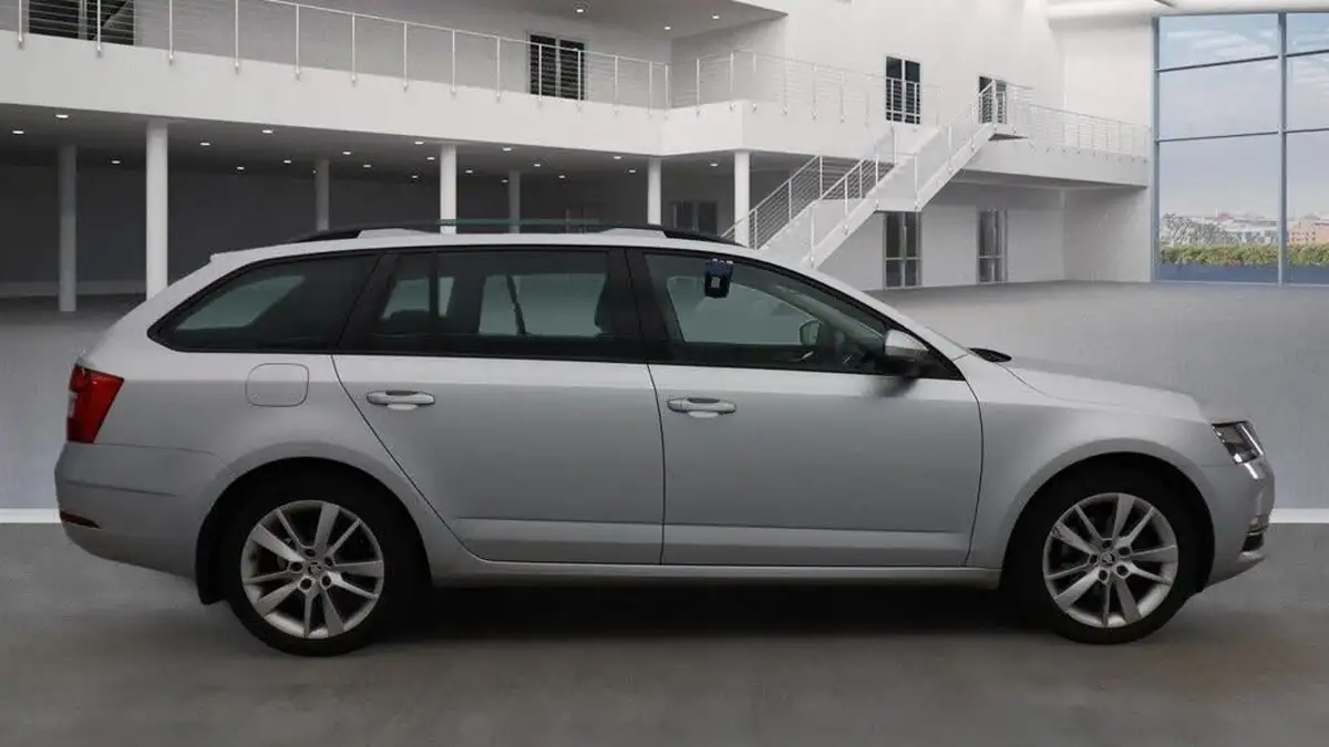 2020-skoda-octavia-20tdi-se-l-150ps-estate-dsg-big-8