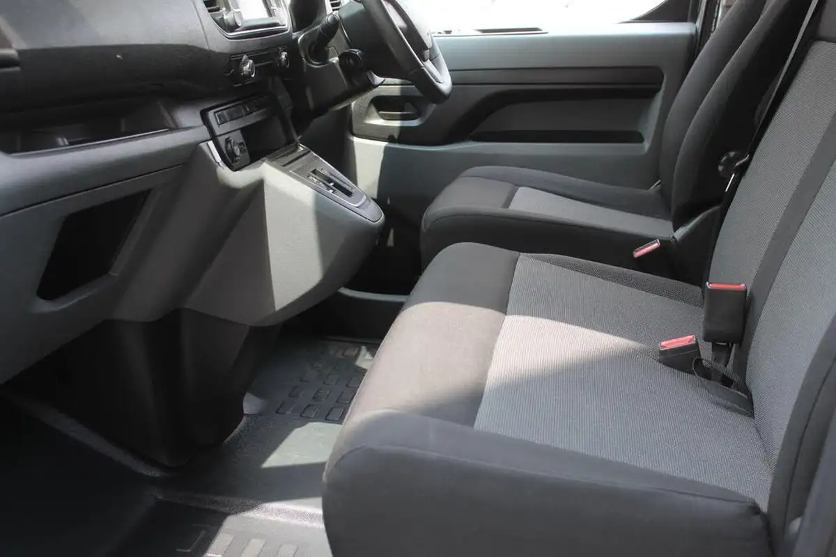 2021-vauxhall-vivaro-life-e-edition-l-big-23