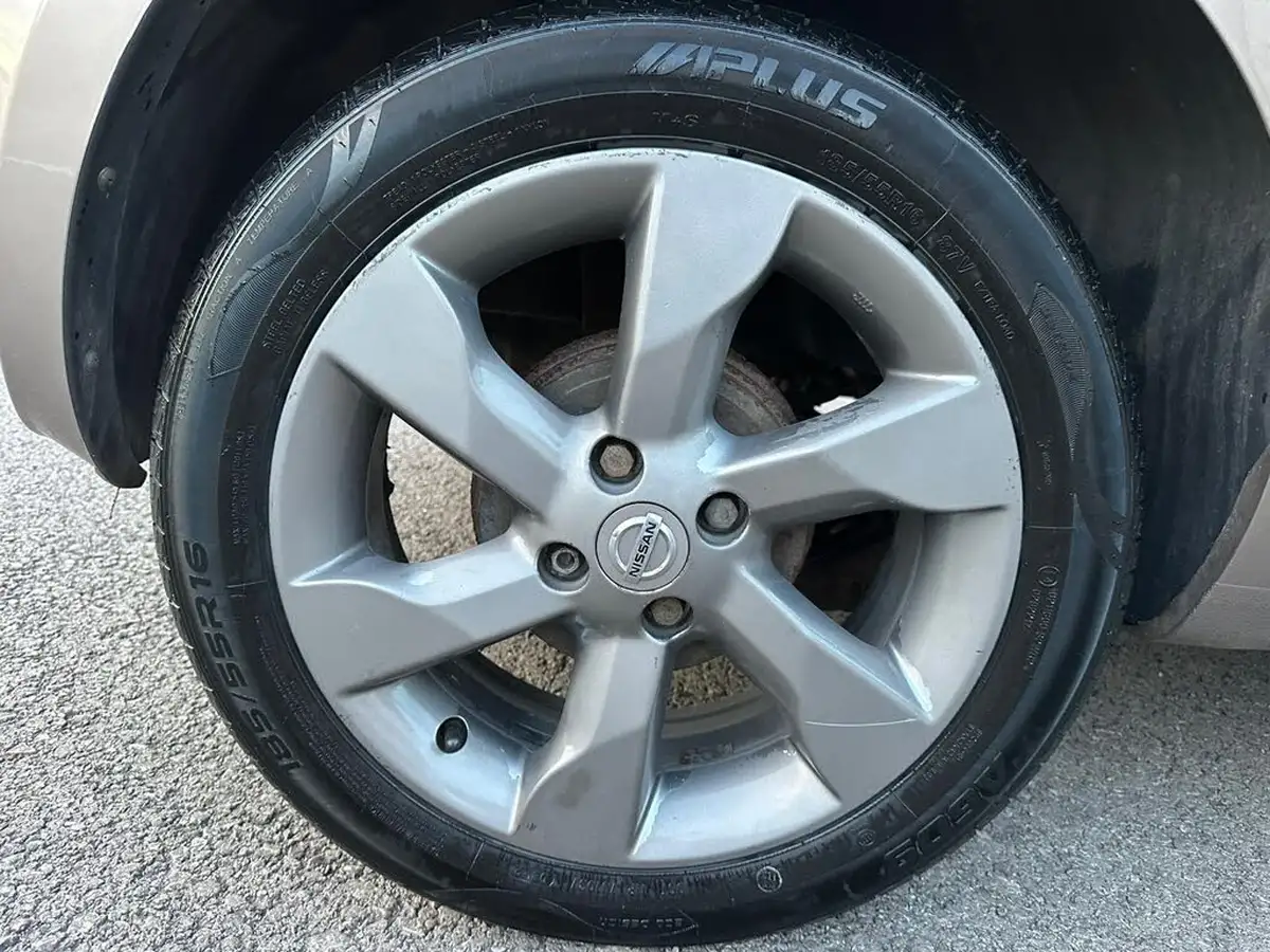 2011-nissan-note-16-n-tec-auto-big-19