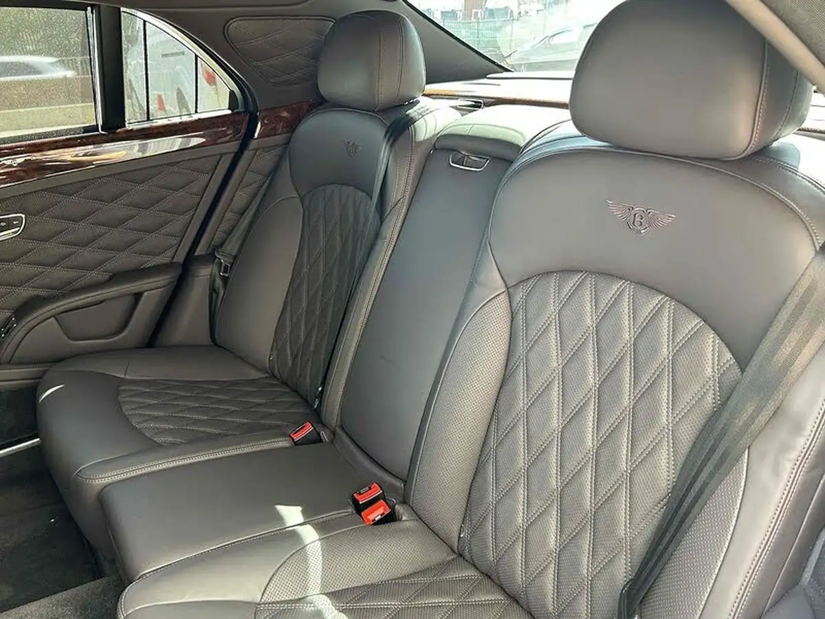 2016-bentley-mulsanne-675-speed-big-17