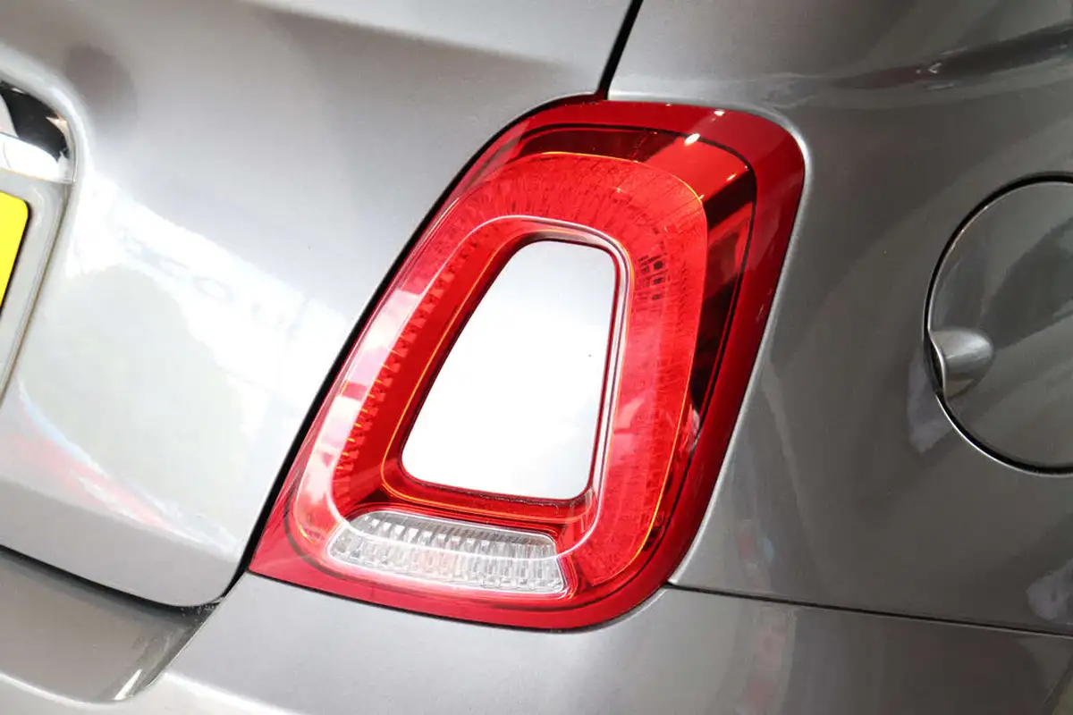 2019-fiat-500-12-lounge-ss-big-68