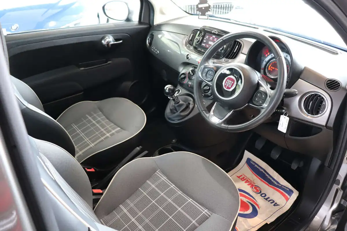 2019-fiat-500-12-lounge-ss-big-16