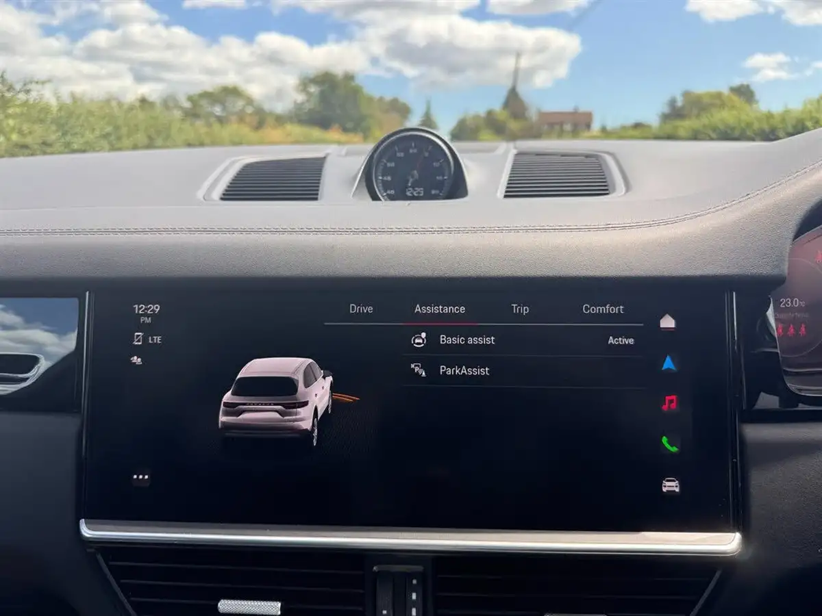 2021-porsche-cayenne-30-v6-station-wagon-big-23