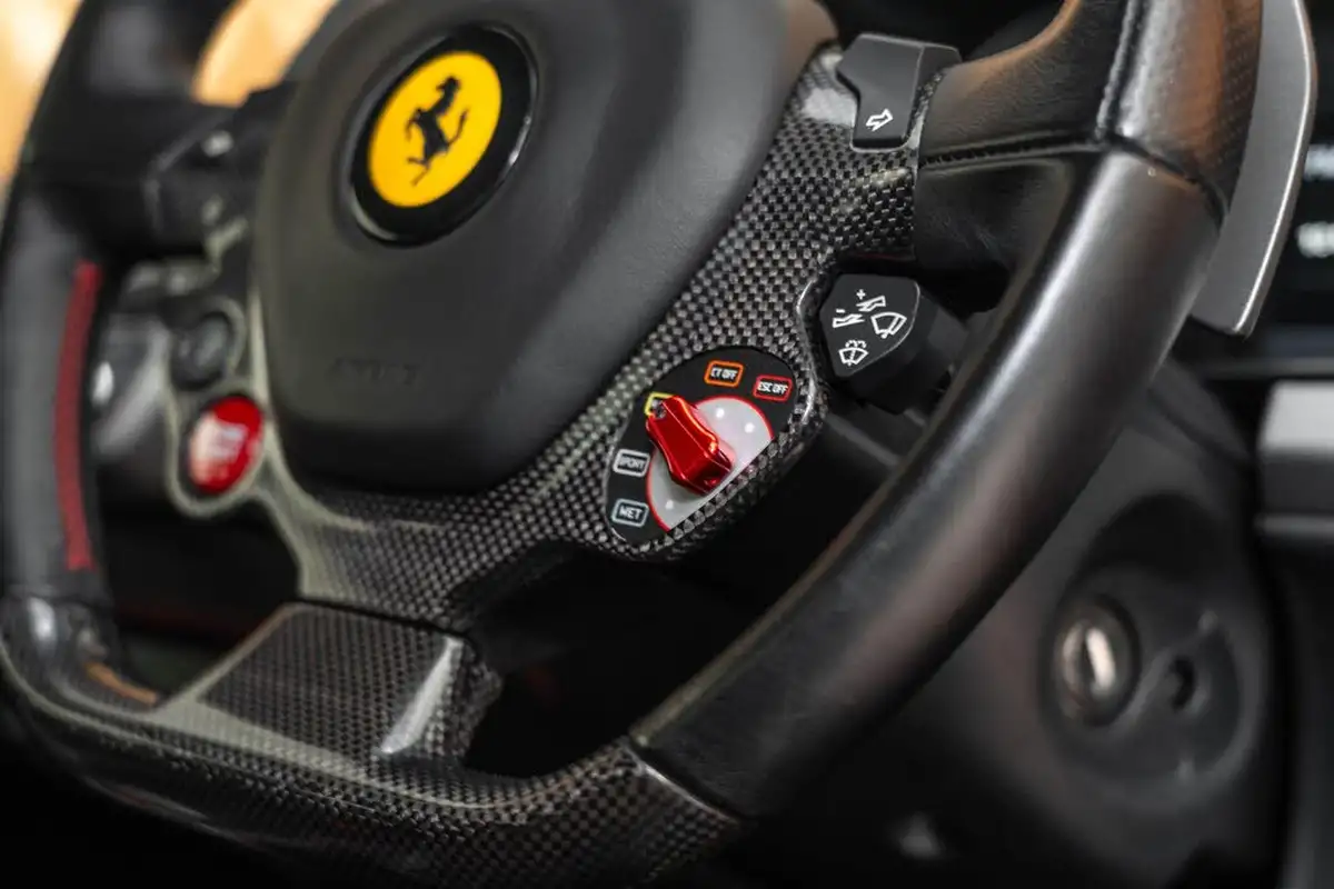2012-ferrari-458-45-italia-big-14