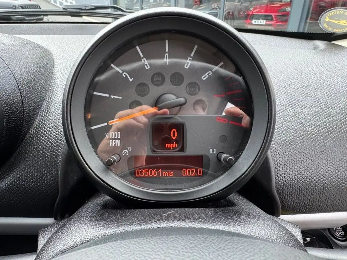 2016-mini-countryman-16-cooper-s-park-lane-edition-all4-big-16