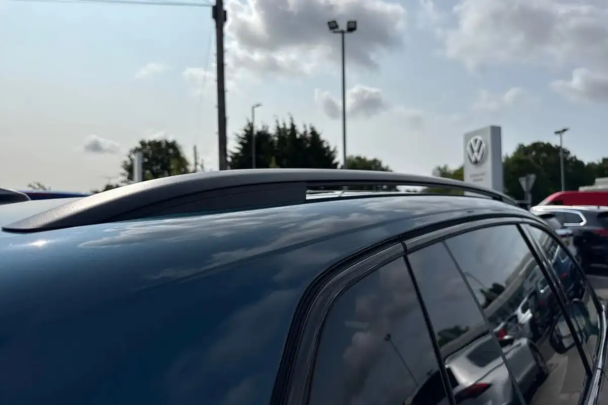 2024-volkswagen-tiguan-15-etsi-r-line-big-27