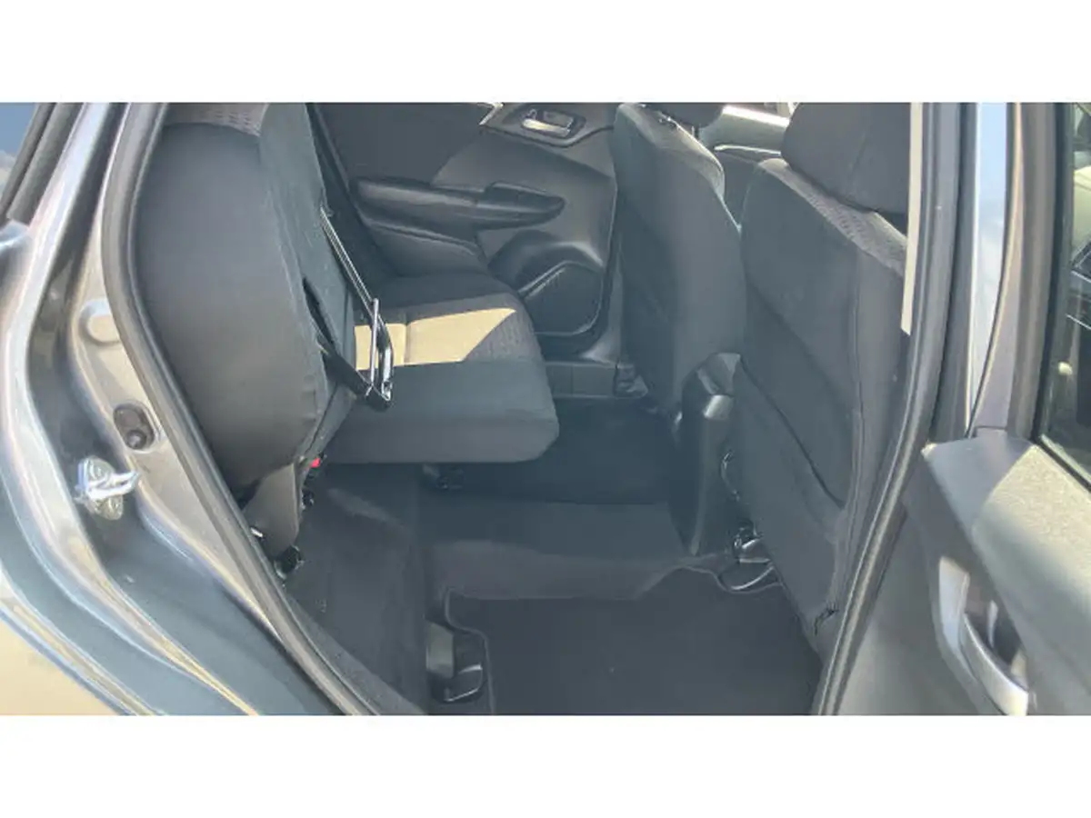 2019-honda-jazz-13-i-vtec-se-big-23