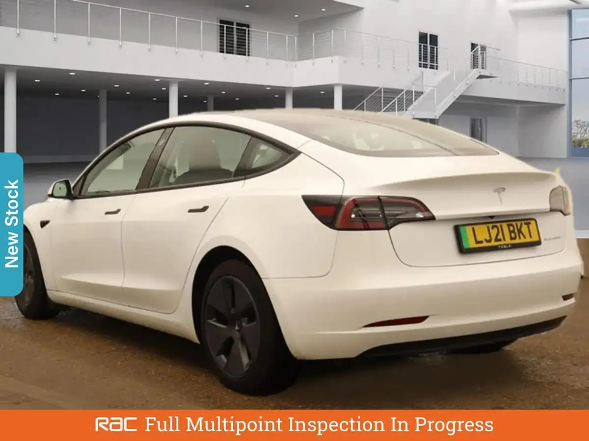 2021-tesla-model-3-e-long-range-4x4-big-1