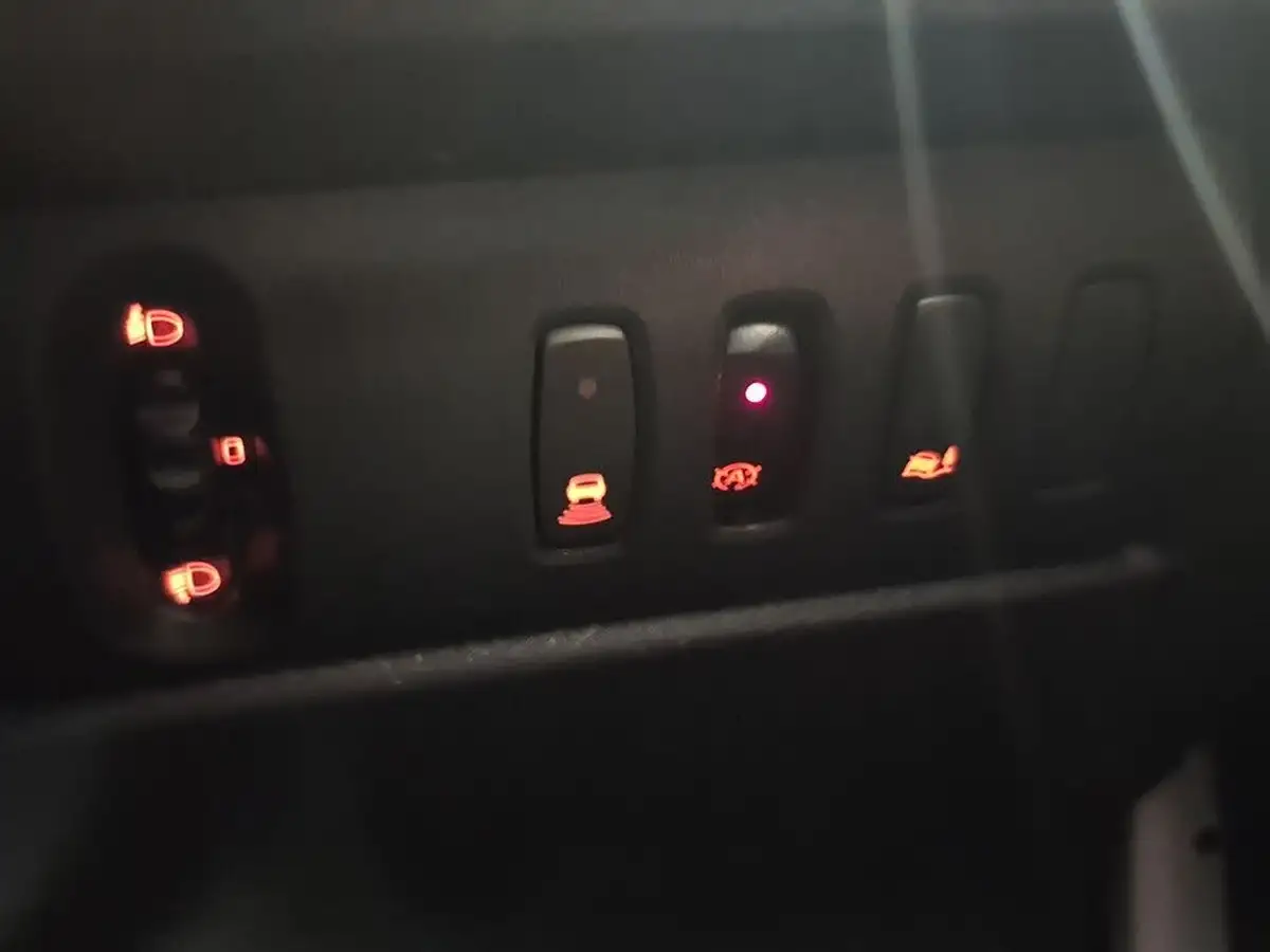 2021-renault-kangoo-maxi-big-37