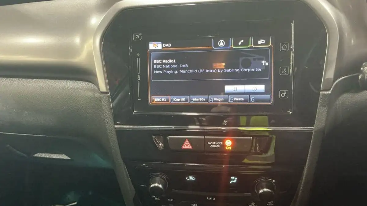 2018-suzuki-vitara-10-boosterjet-sz-t-big-12