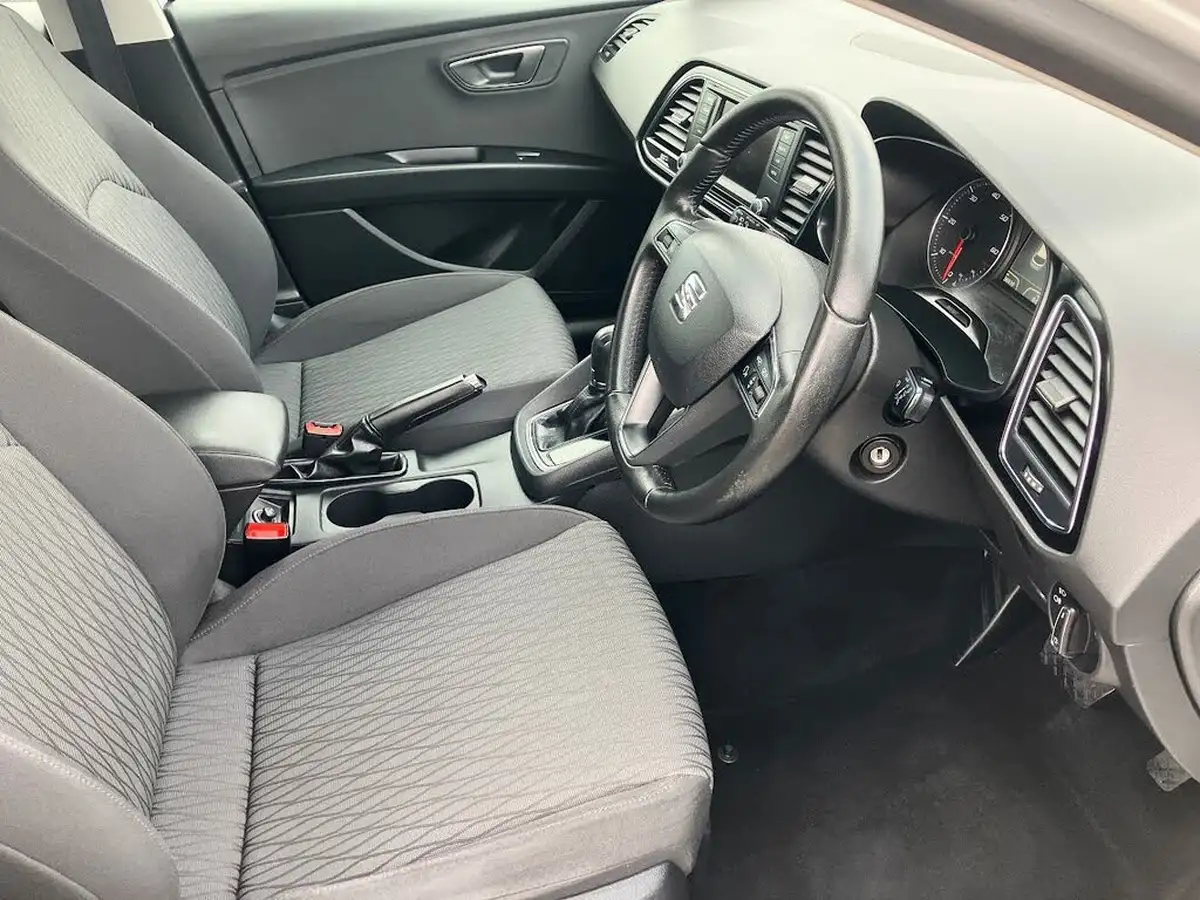 2014-seat-leon-16tdi-se-tech-pack-105ps-ss-hatchback-5d-dsg-big-24