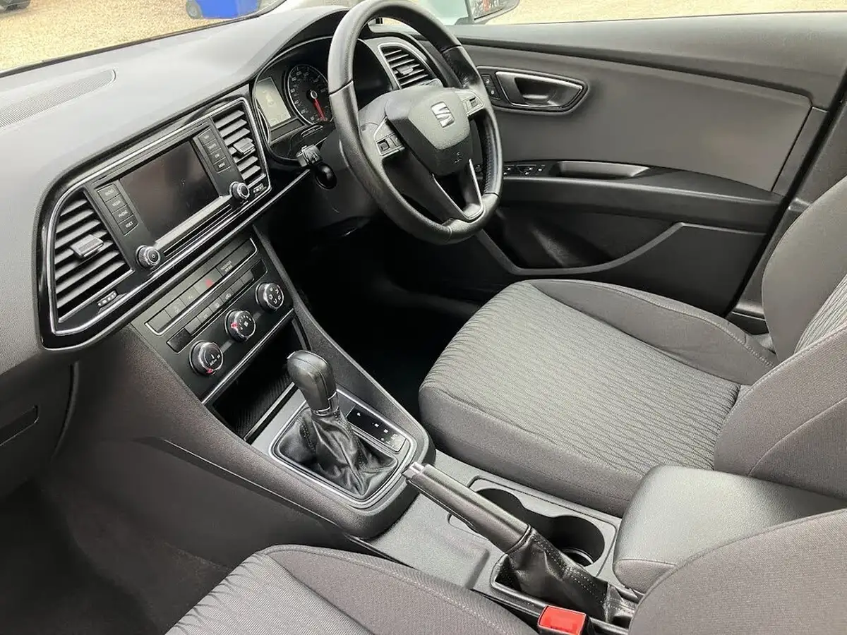 2014-seat-leon-16tdi-se-tech-pack-105ps-ss-hatchback-5d-dsg-big-28