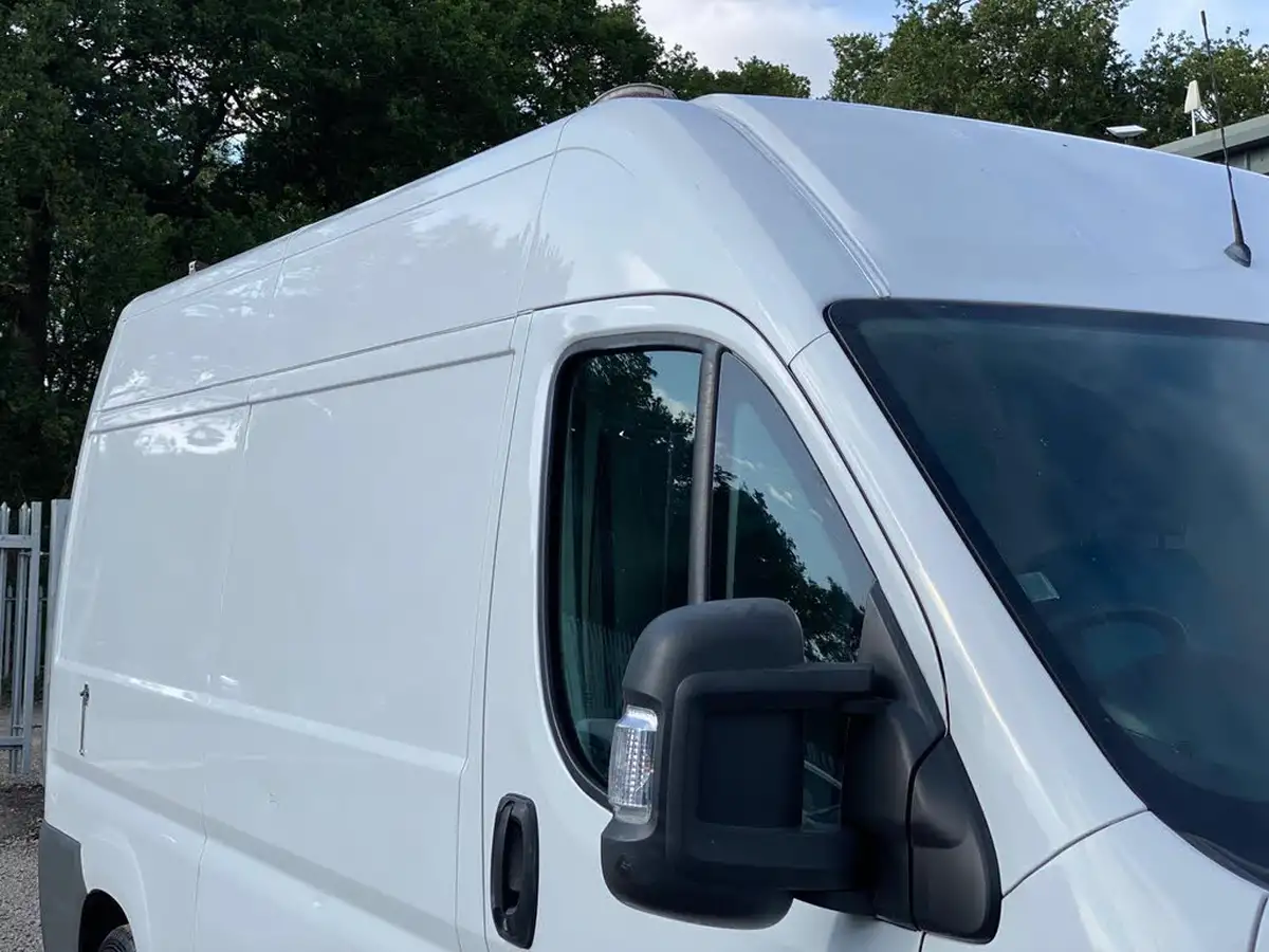 2017-fiat-ducato-20td-35-lh2-panel-big-25