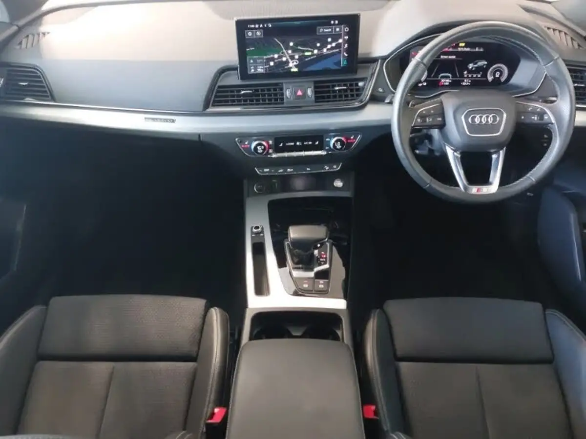 2021-audi-q5-20-50-tfsi-e-s-line-station-wagon-big-2