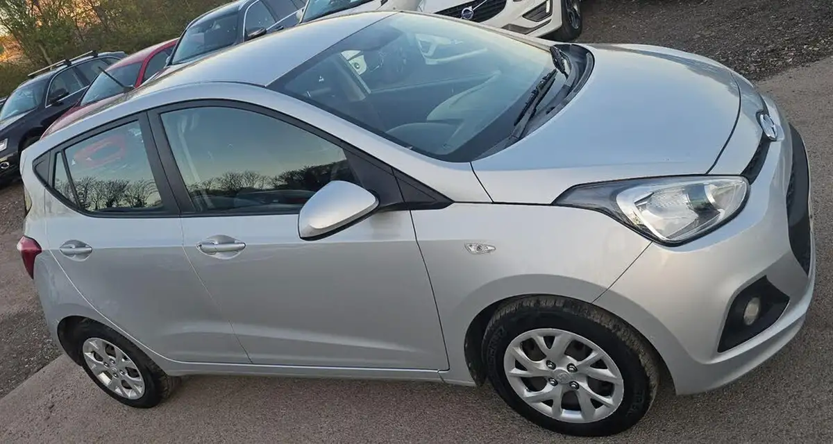 2014-hyundai-i10-10-se-big-7