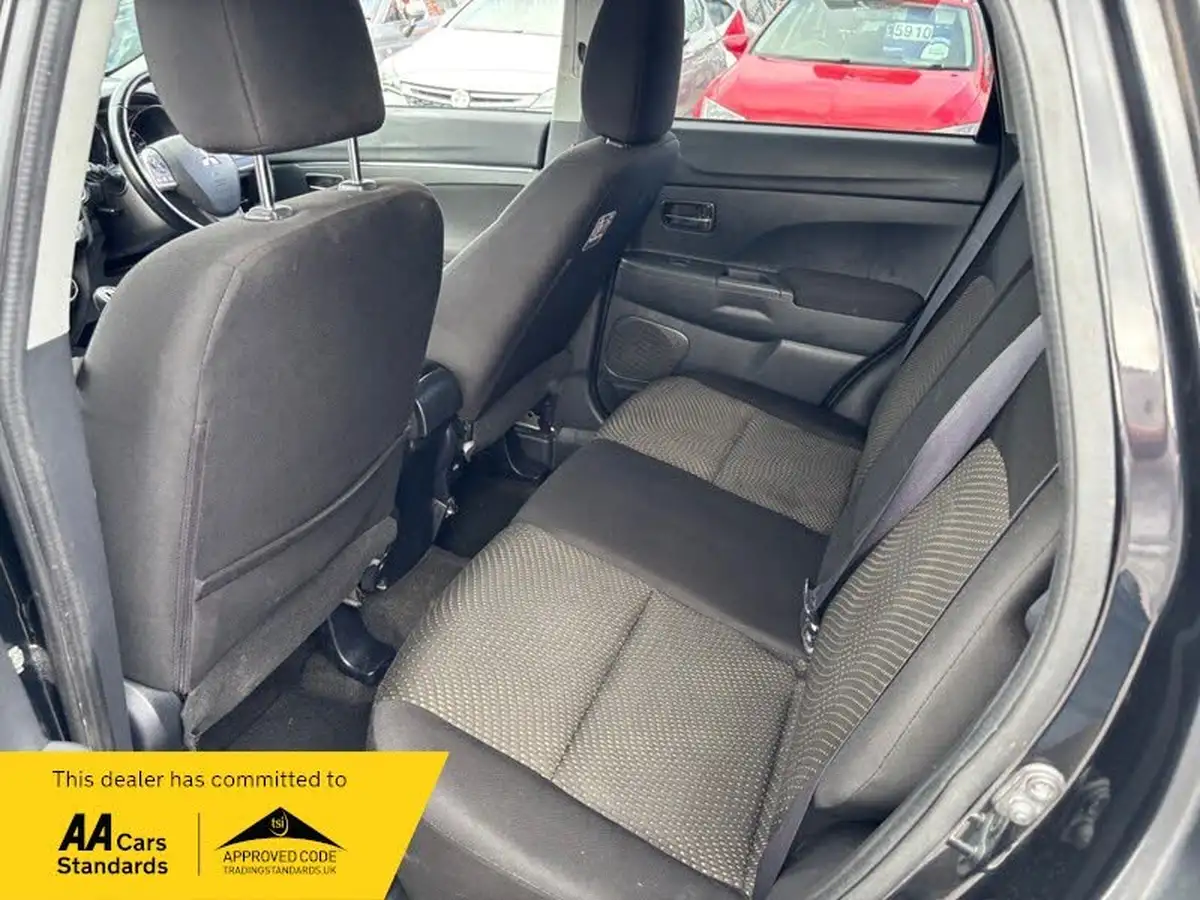 2015-mitsubishi-asx-16-3-big-16