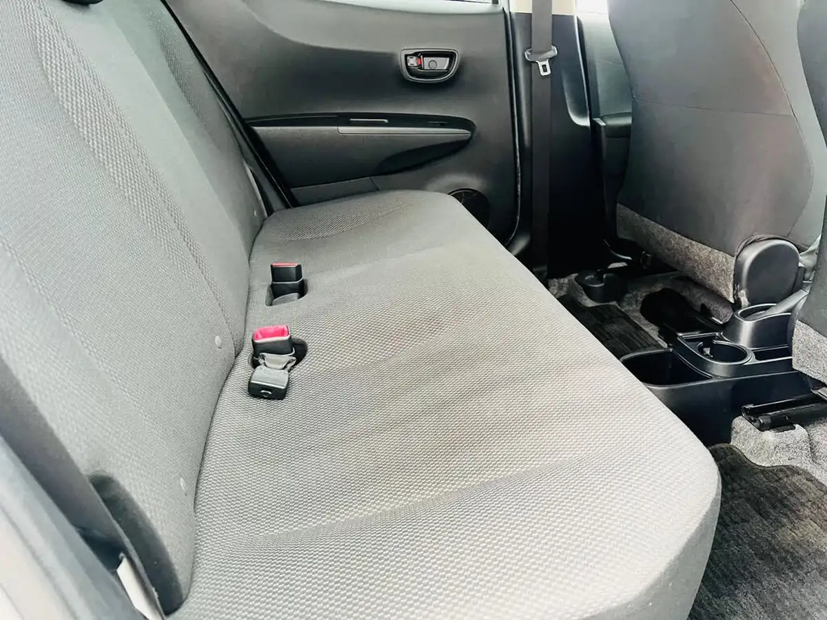2014-toyota-yaris-133-tr-5d-m-drive-s-big-21