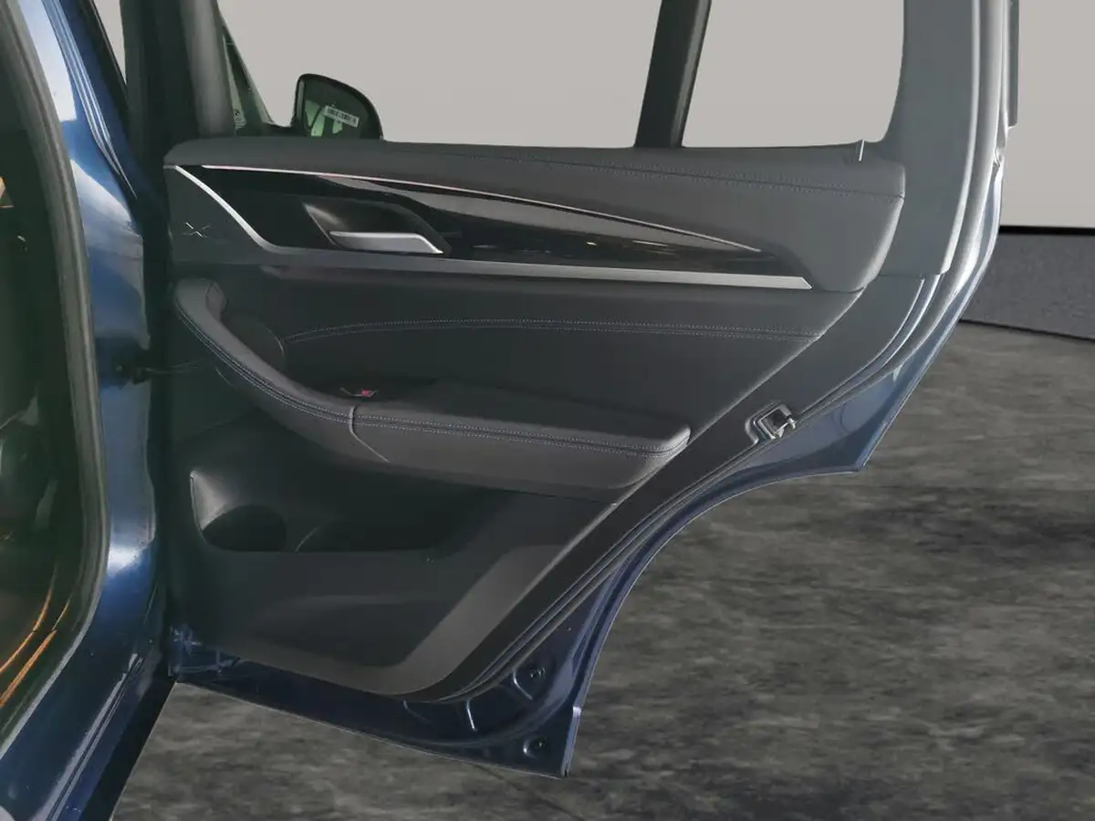 2022-bmw-ix3-e-m-sport-big-48