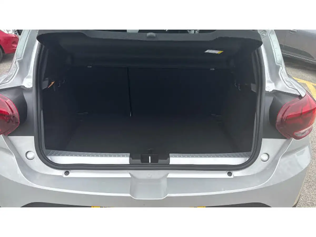 2024-dacia-sandero-stepway-10-tce-extreme-90bhp-big-3