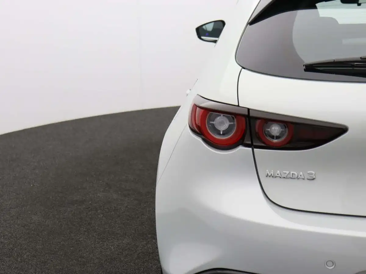 2024-mazda-mazda3-20-e-skyactiv-g-prime-line-big-49