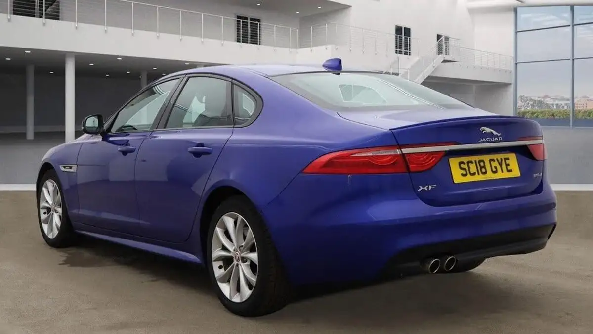2018-jaguar-xf-20td-r-sport-180ps-saloon-4d-1999cc-auto-big-6