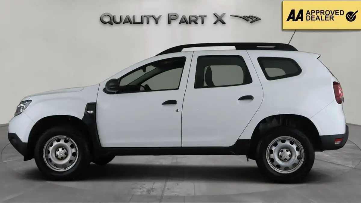 2022-dacia-duster-09-tce-essential-big-3