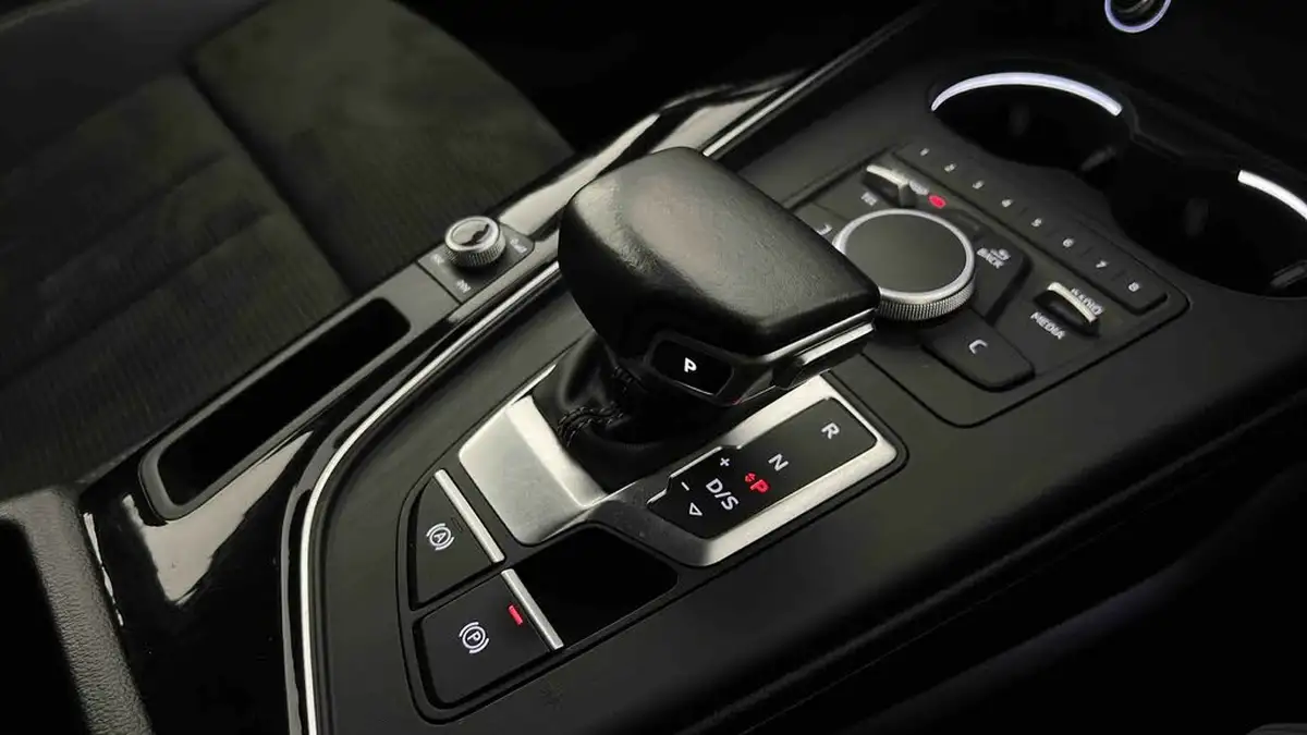 2019-audi-a4-20-35-tfsi-black-edition-s-tronic-big-19