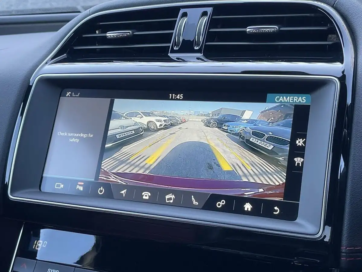 2019-jaguar-xe-20i-landmark-200ps-big-24