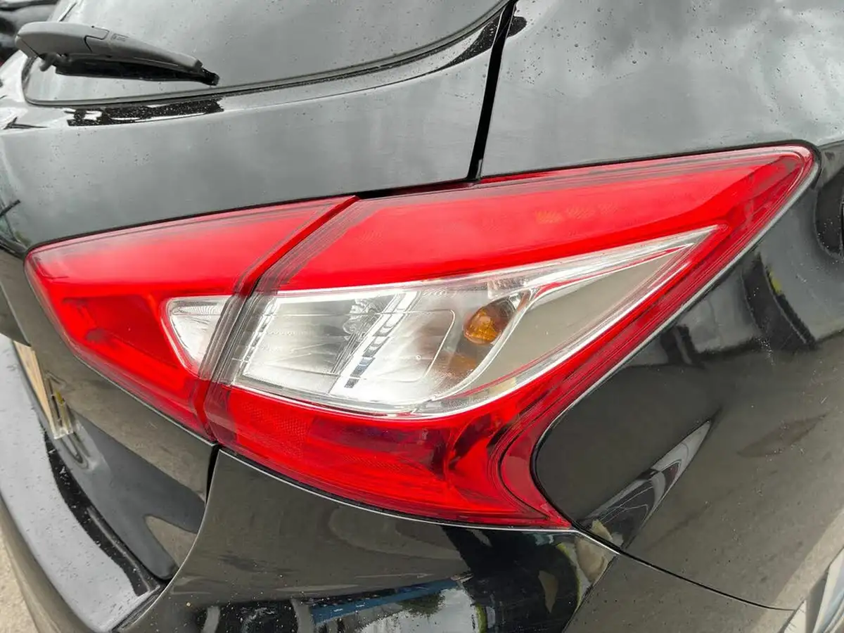 2017-nissan-pulsar-15dci-n-connecta-ss-big-15