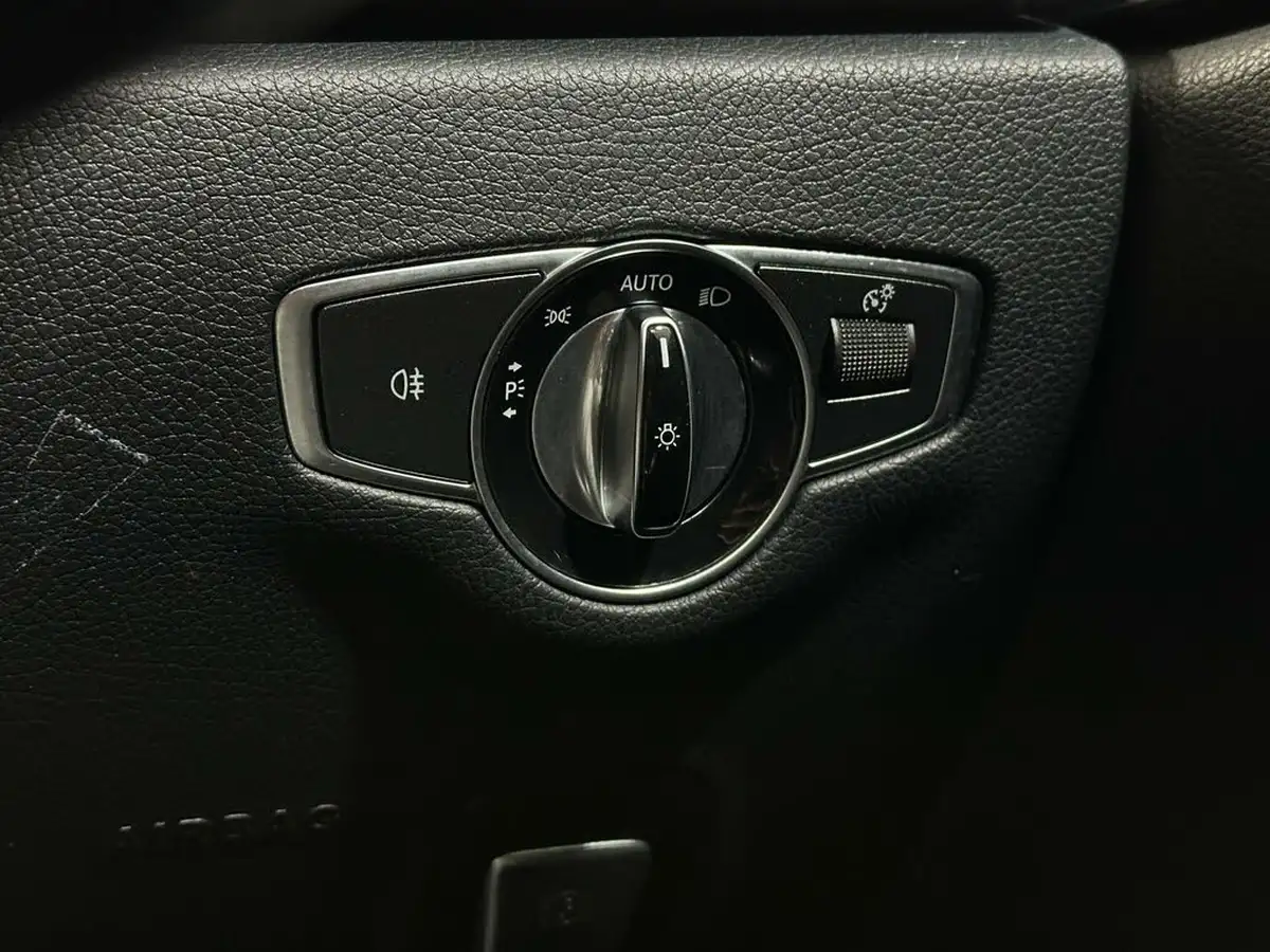 2019-mercedes-benz-e-class-20d-e220d-amg-line-edition-estate-5d-big-14