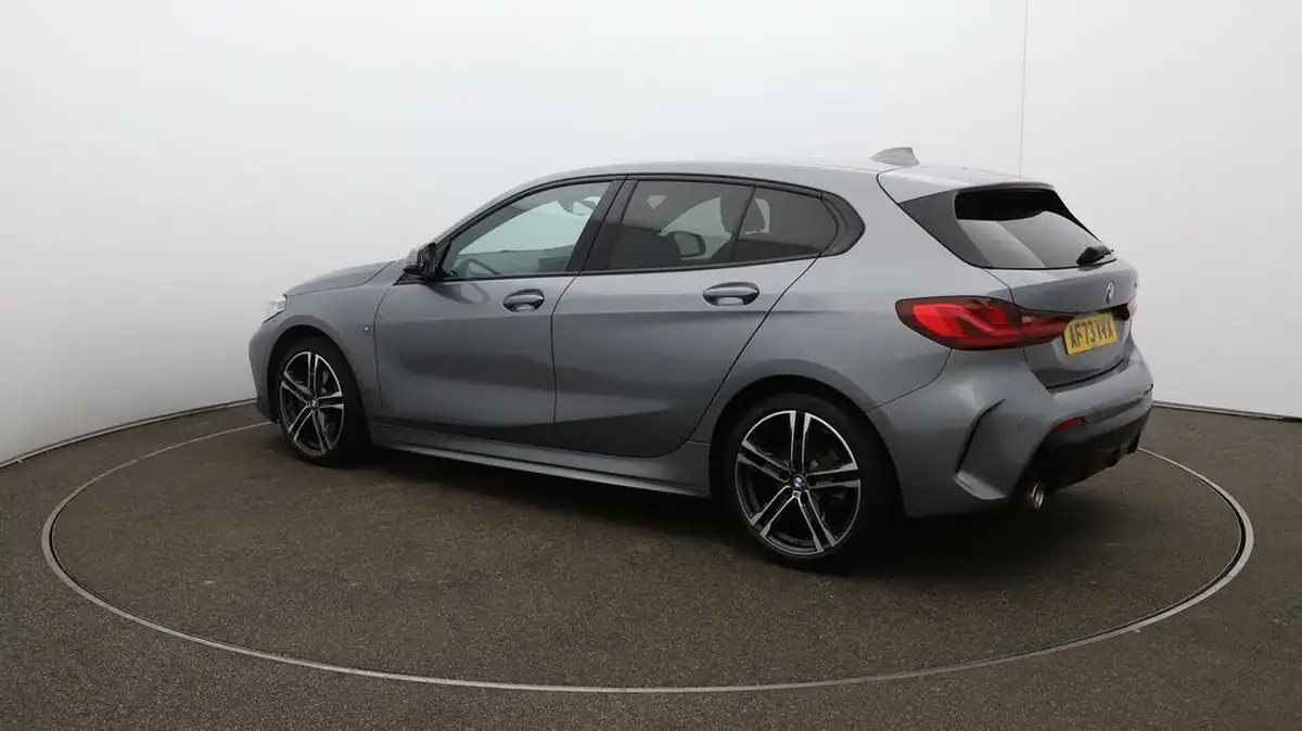 2023-bmw-1-series-15-118i-m-sport-lcp-dct-big-28