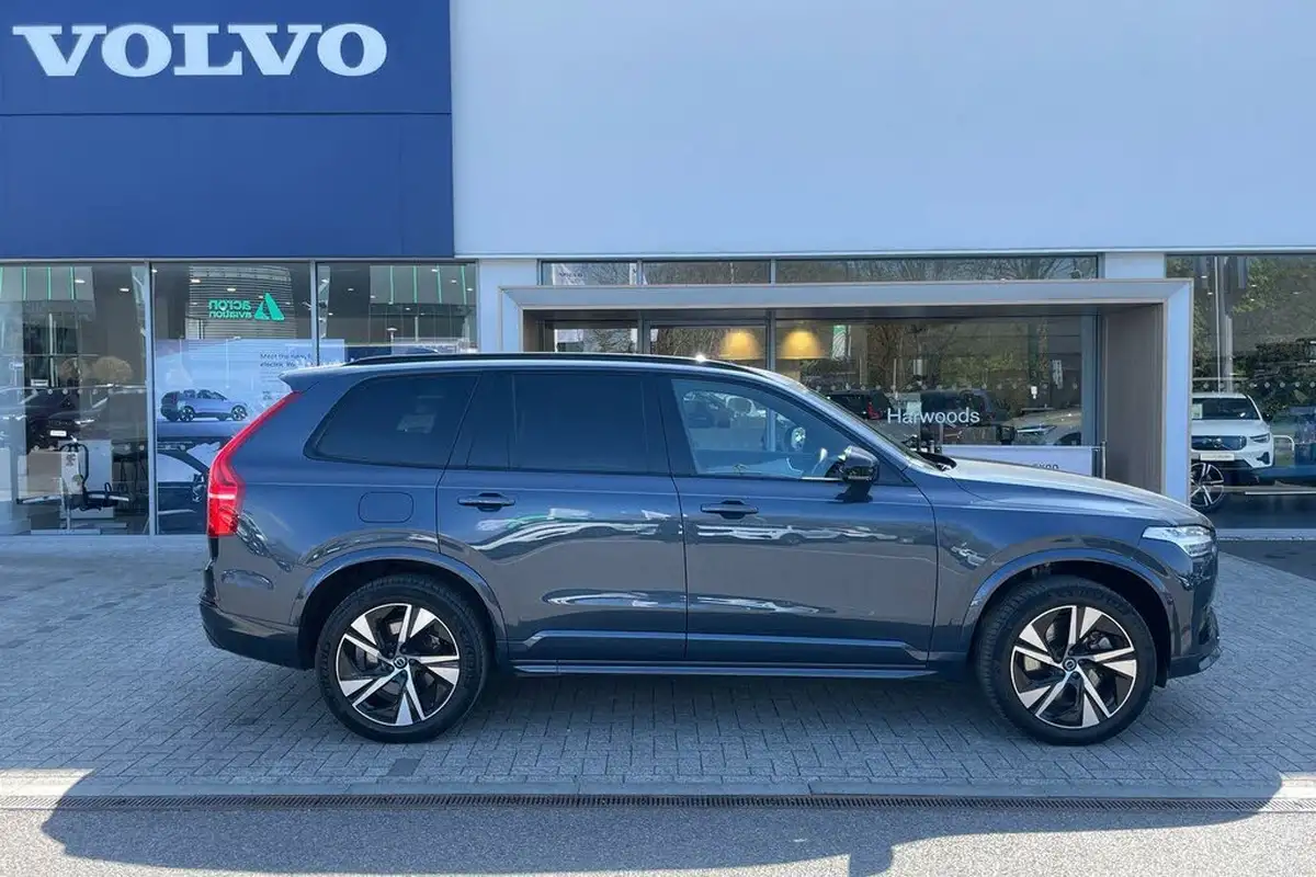 2022-volvo-xc90-20-t8-r-design-455bhp-big-1