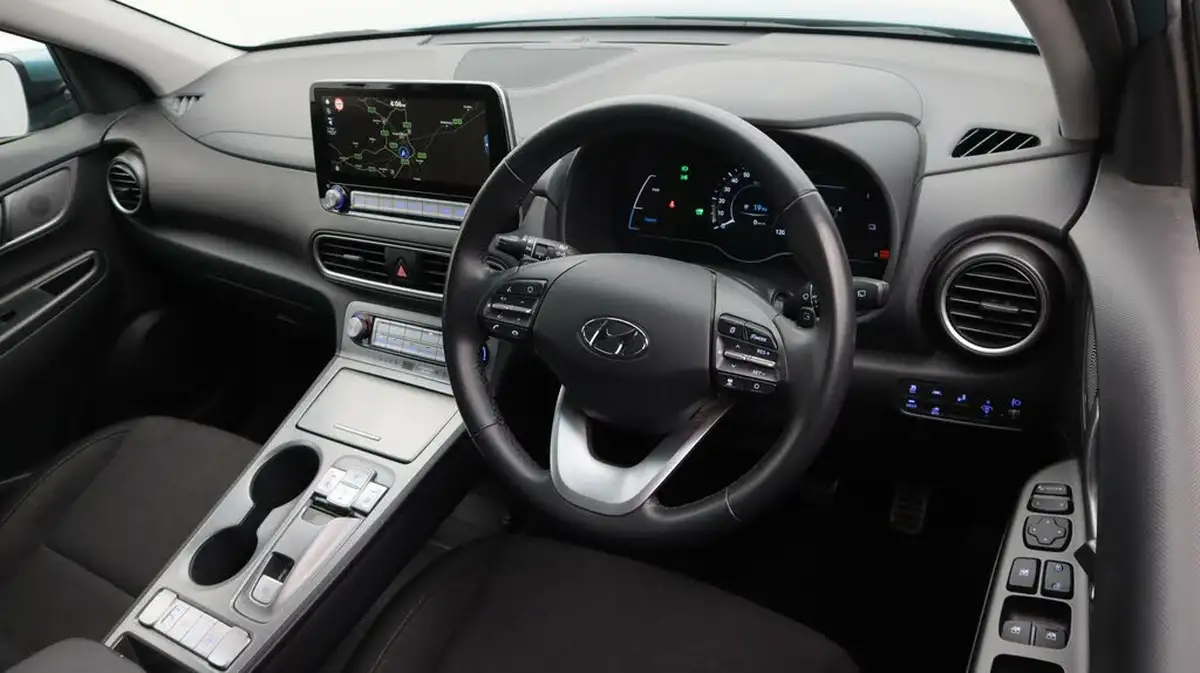 2020-hyundai-kona-e-premium-204ps-big-9