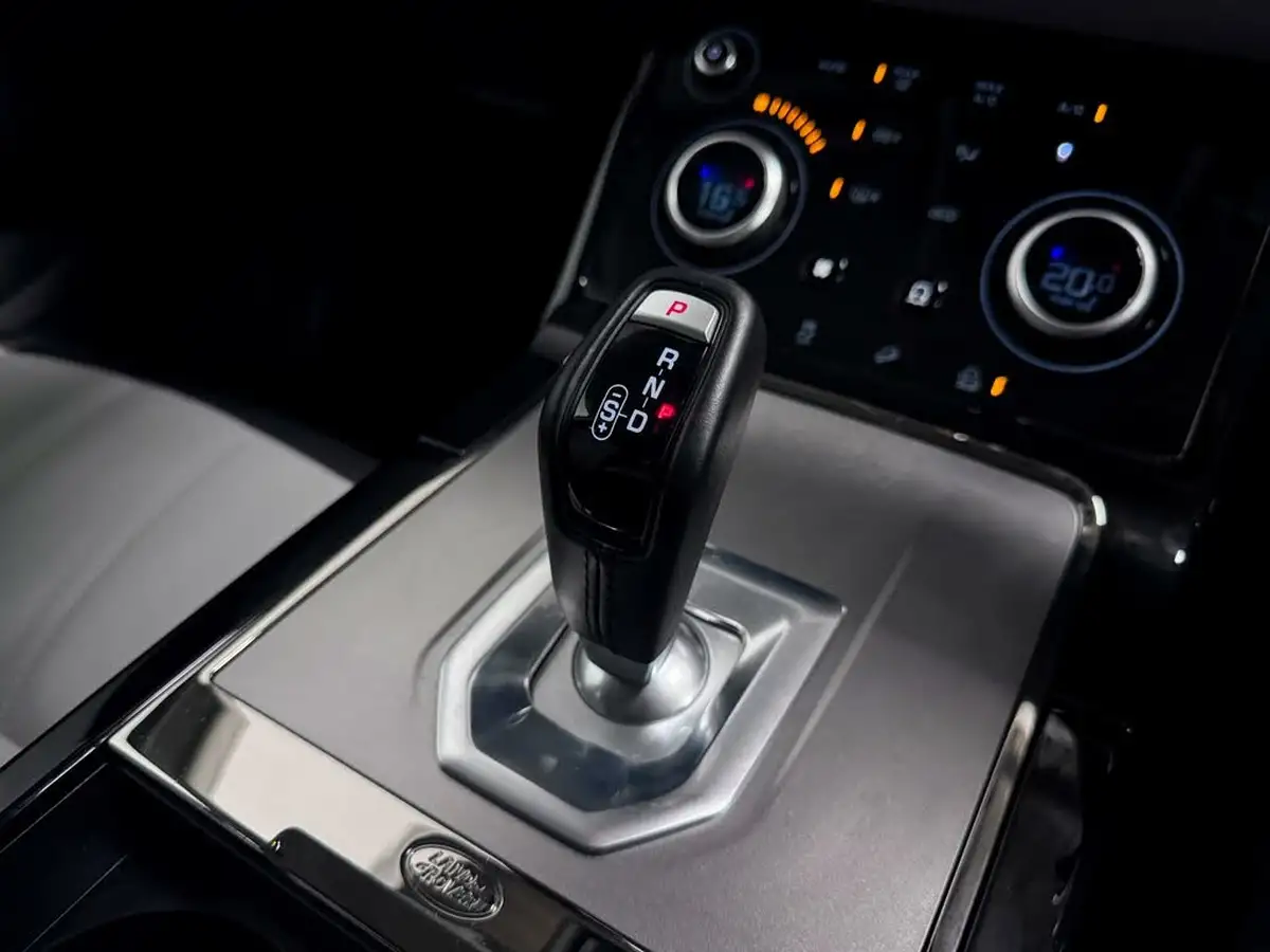 2022-land-rover-range-rover-evoque-20-p250-r-dynamic-se-big-27