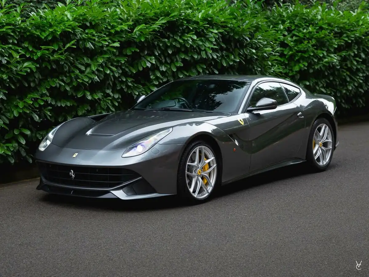 2013-ferrari-f12berlinetta-62-big-2