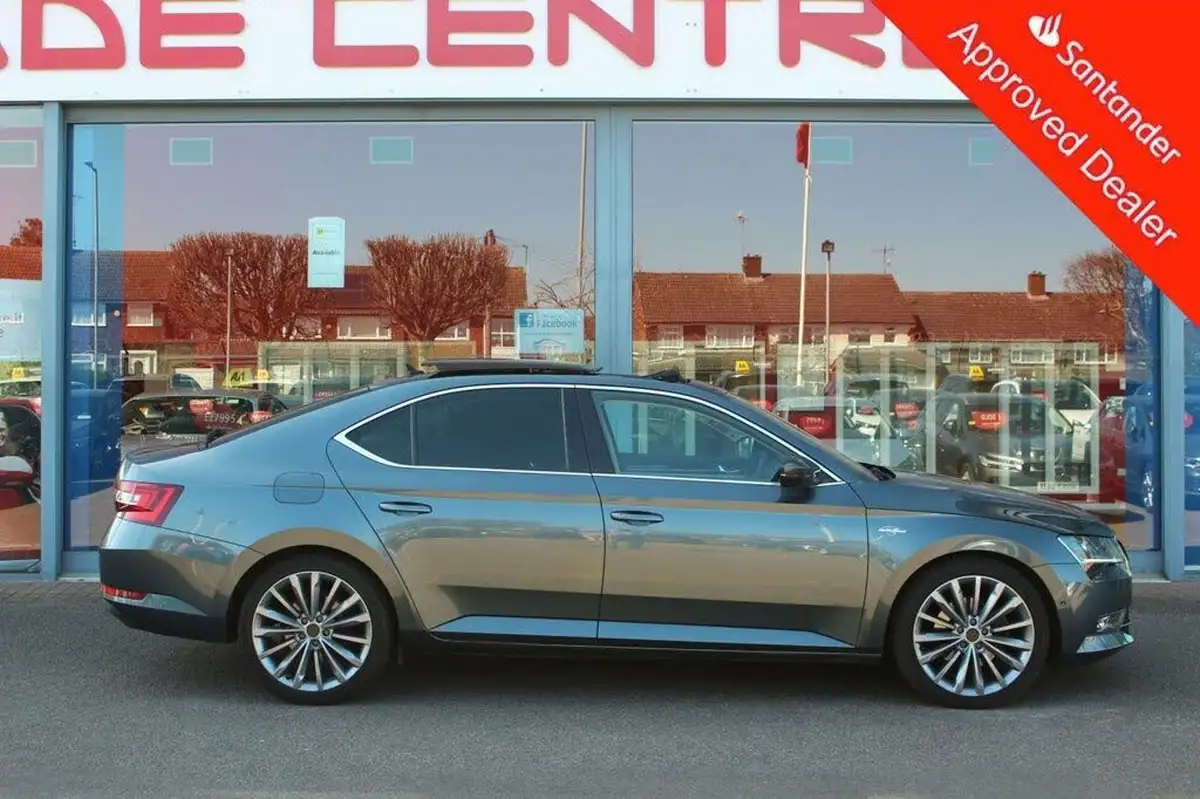 2015-skoda-superb-20tdi-scr-laurin-klement-190ps-hatchback-dsg-big-4