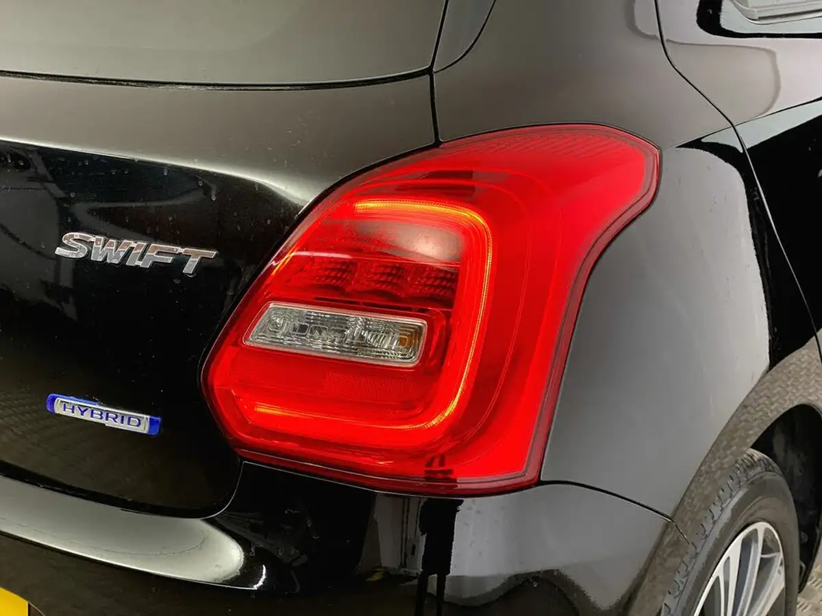 2021-suzuki-swift-12-dualjet-sz-l-big-37