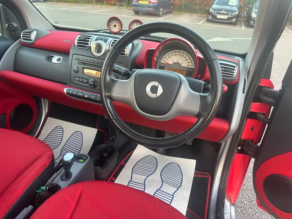 2009-smart-fortwo-10-passion-71bhp-coupe-big-10