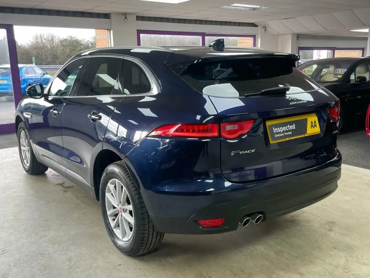 2017-jaguar-f-pace-20-i4d-prestige-180ps-ss-auto-big-5