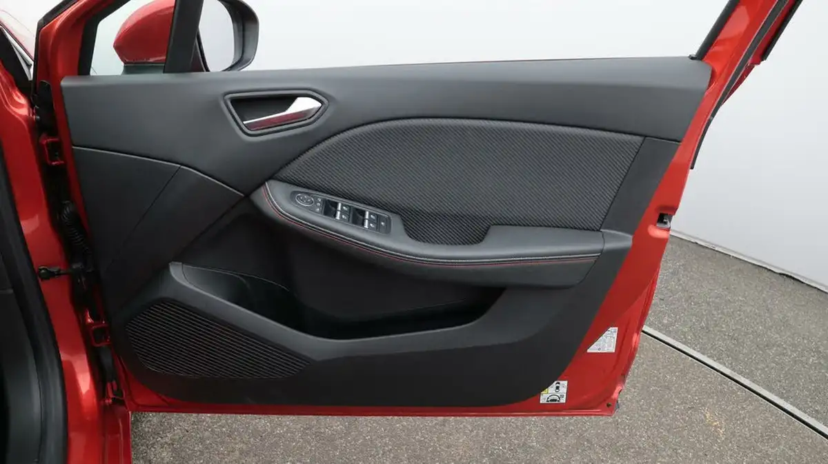 2021-renault-clio-16-rs-line-big-15