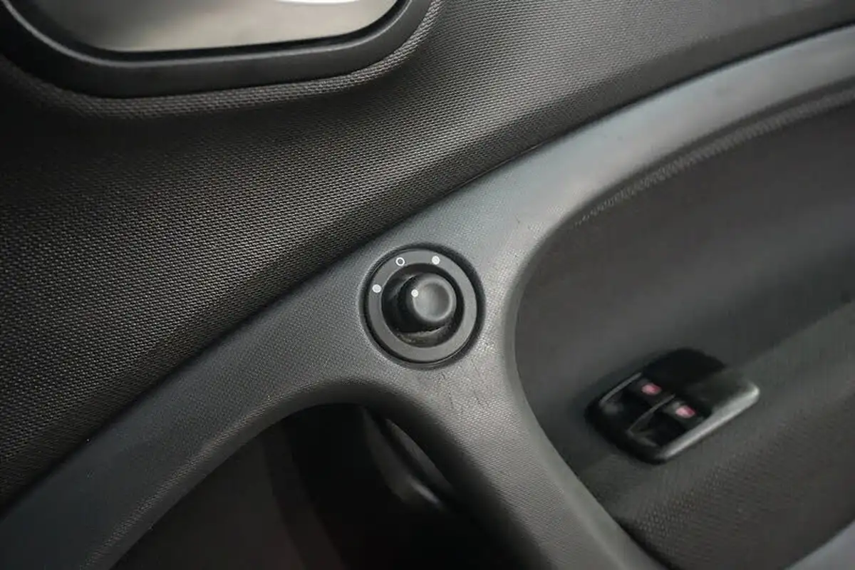 2020-smart-fortwo-eq-prime-exclusive-coupe-big-22