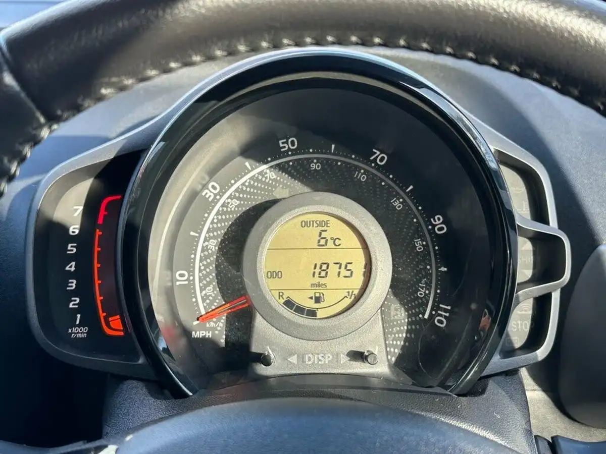 2018-toyota-aygo-10-vvt-i-x-press-71bhp-big-21