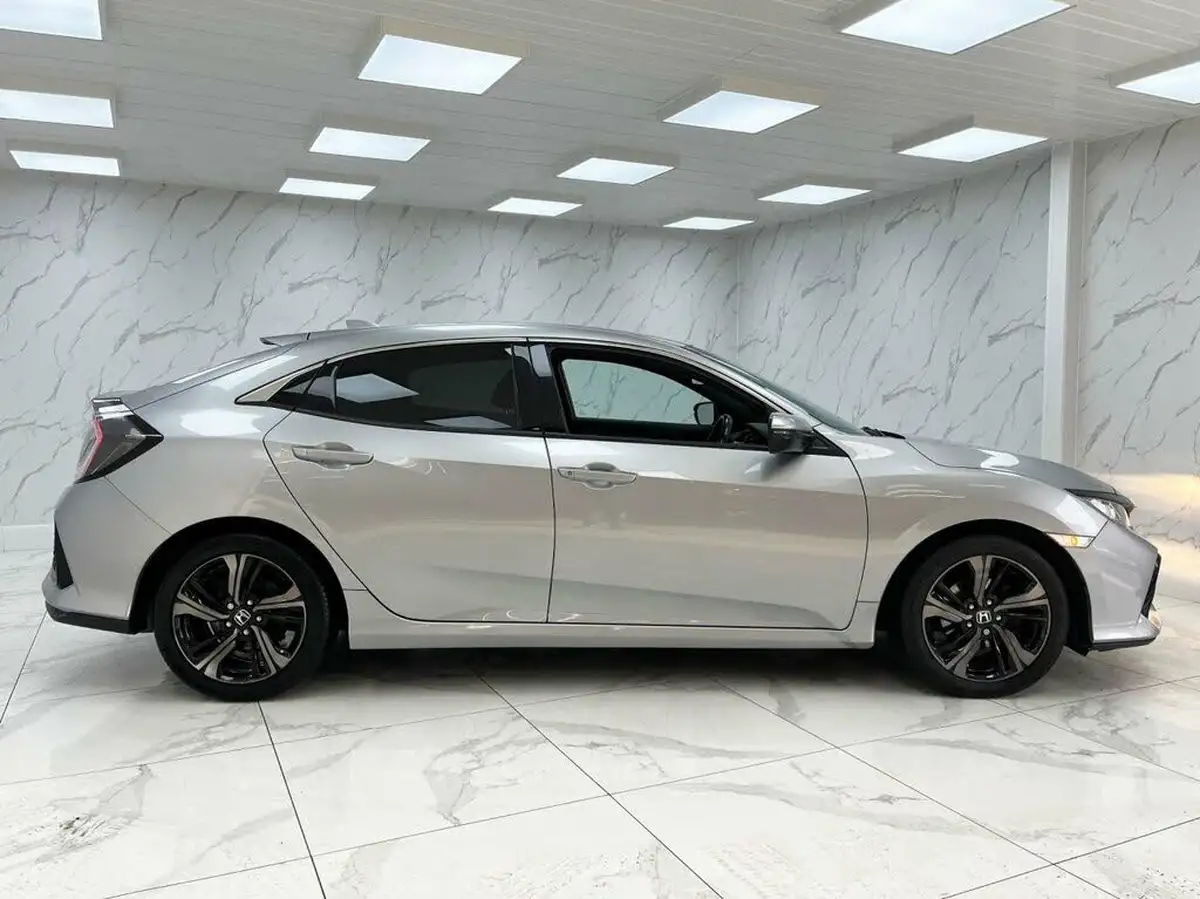 2019-honda-civic-10-vtec-turbo-sr-hatchback-5d-big-11