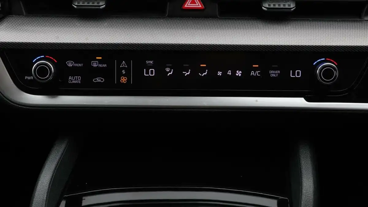 2022-kia-sportage-16-t-gdi-gt-line-226bhp-hev-1598cc-auto-big-12
