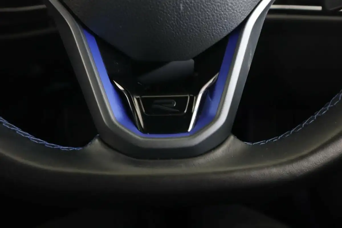 2021-volkswagen-golf-20-tsi-r-hatchback-big-48