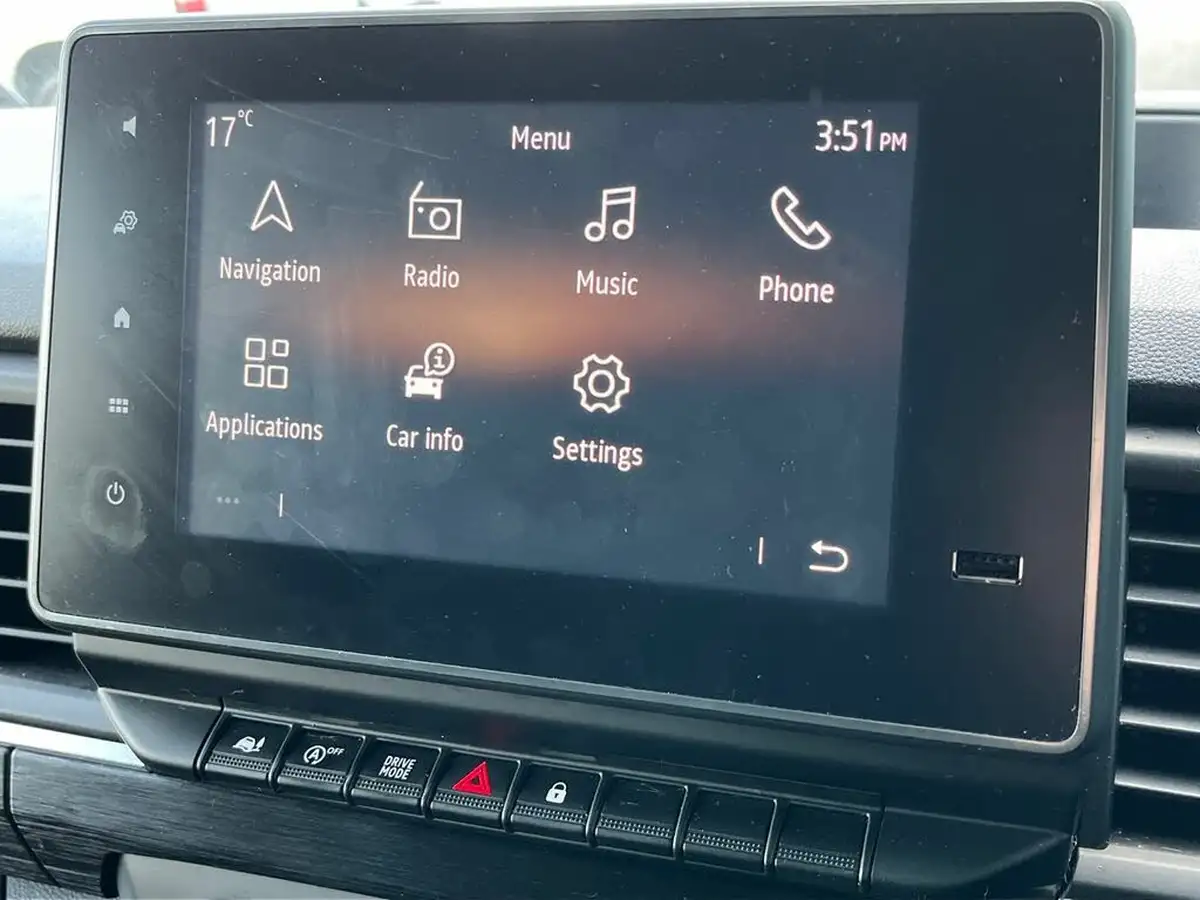 2022-renault-trafic-20dci-ll30-170-sport-panel-edc-auto-big-22