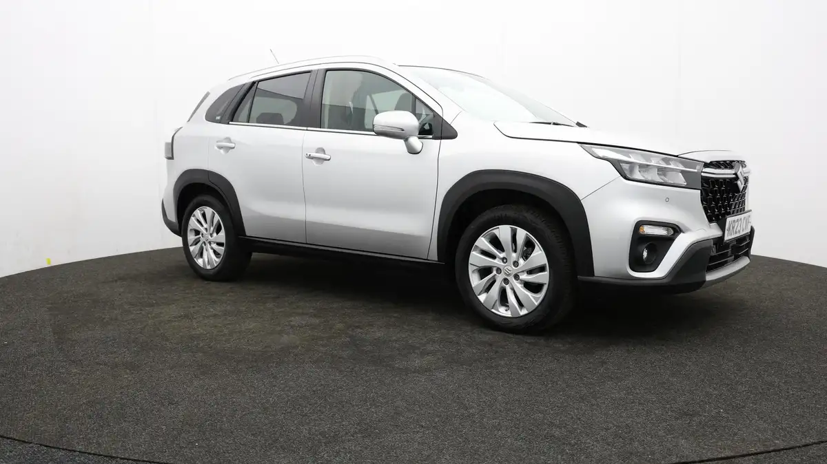 2023-suzuki-s-cross-15-motion-big-37